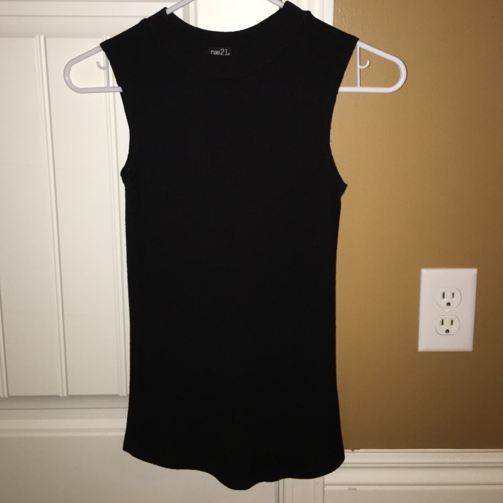 Muscle tee