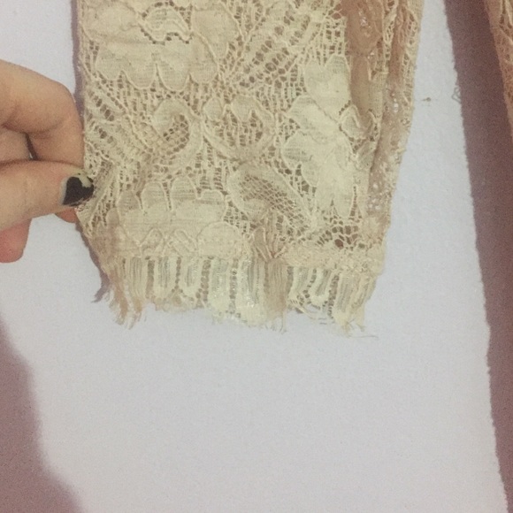 Pale pink lace 3/4 sleeve dress - Picture 3 of 3