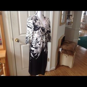 PRETTY BLACK & WHITE DRESS