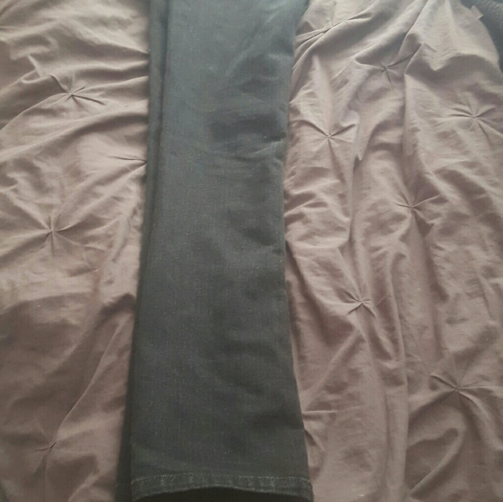 Black skinny jeans??