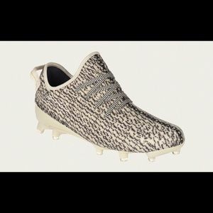Yeezy turtle Dove Cleats.Og all. Need gone.