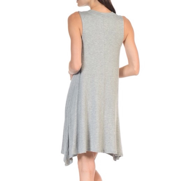 ⬇️ $28 GRAY TEE SHIRT SHIFT DRESS - Picture 3 of 5