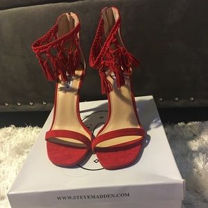 Steve Madden Red Suede Fasinate Size 9.5