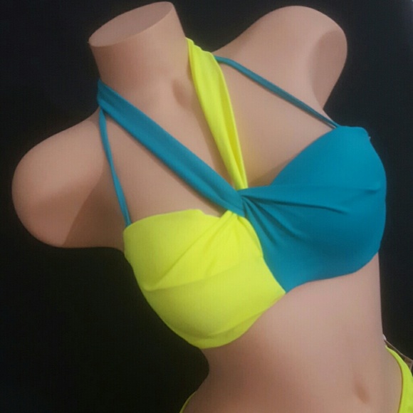 Victoria's secrets LARGE BIKINI BUNDLE NWT