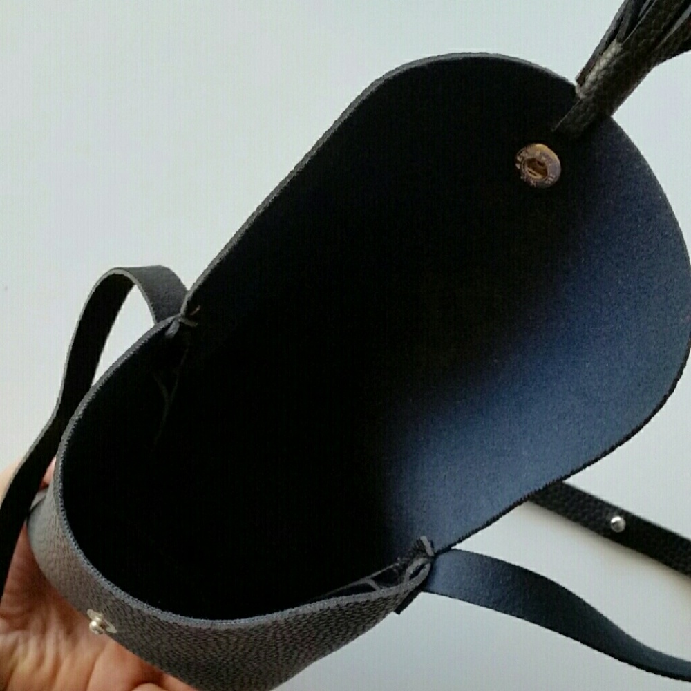 Vegan Leather Tassel Crossbody Bag - Picture 4 of 4