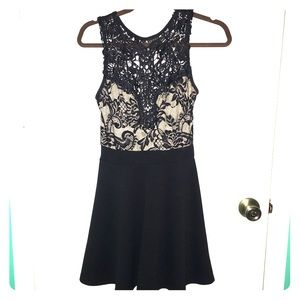 Flowy, formal black dress for any occasion!