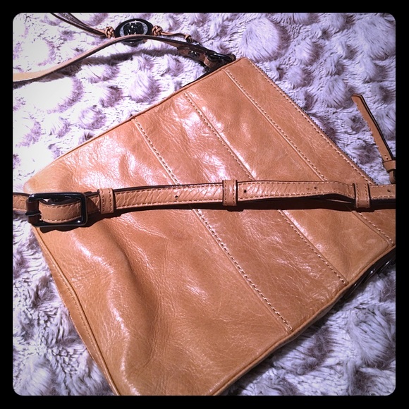 💝Elliott Lucca leather Bali 89 crossbody💝 - Picture 3 of 4