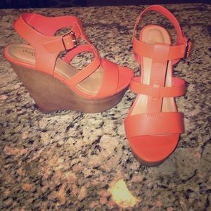 Coral strap wedges