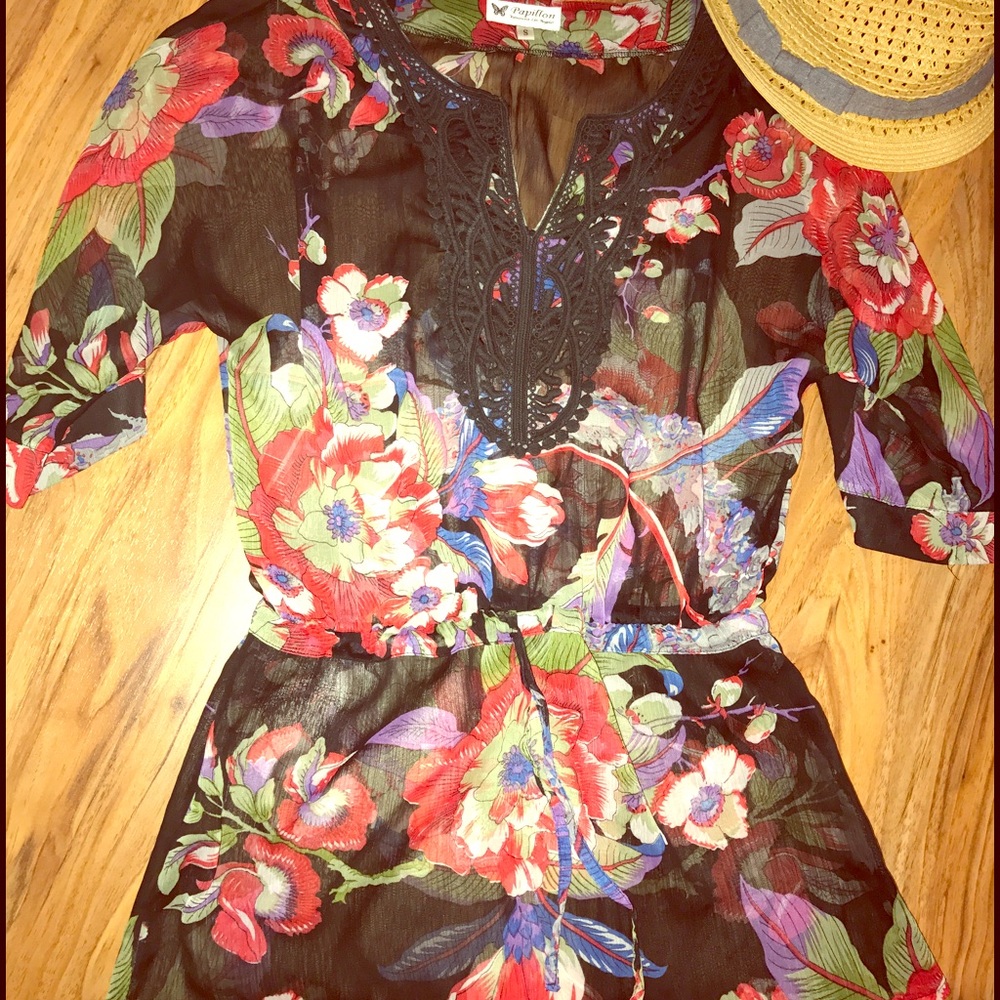 Papillon sheer tunic