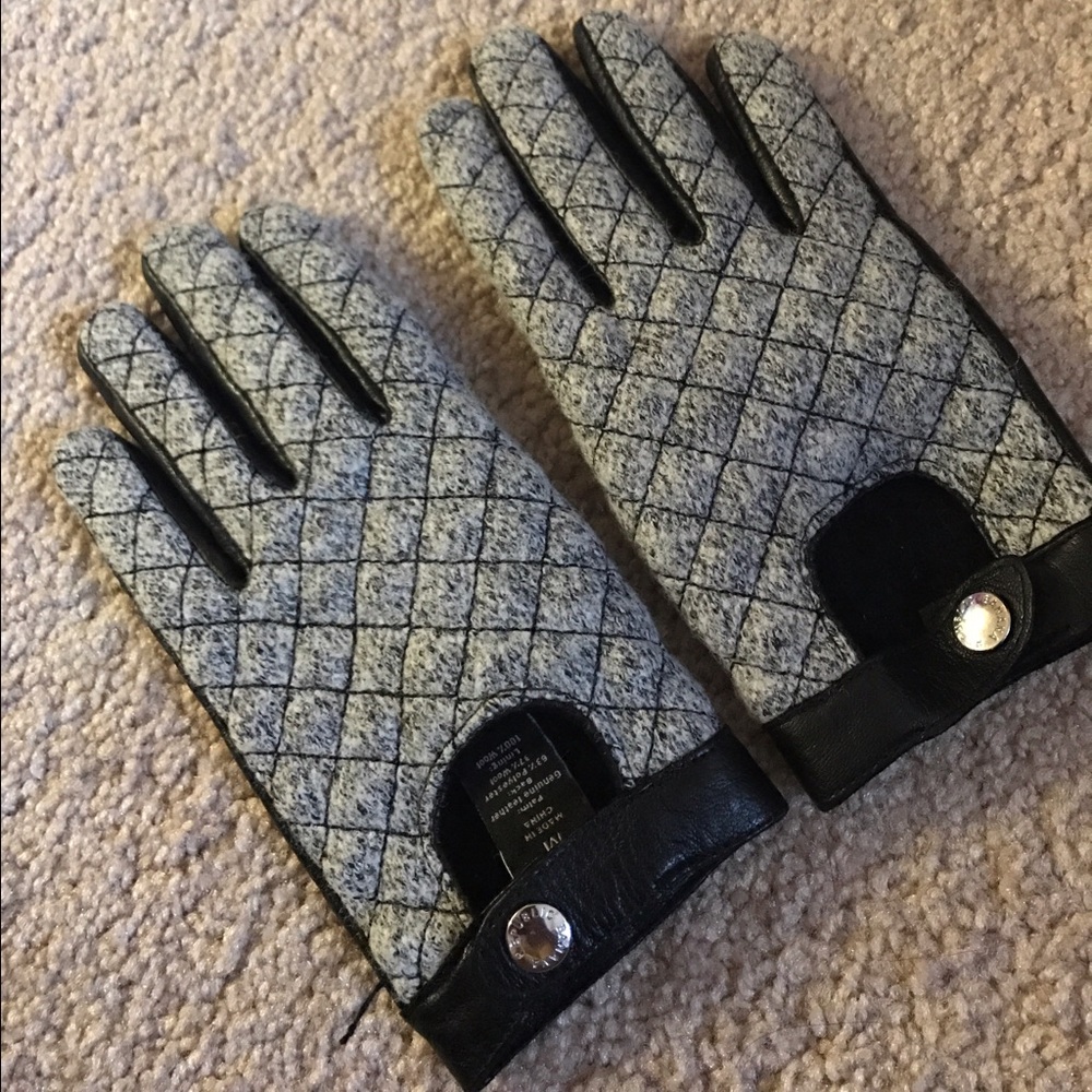 Banana Republic winter gloves ❄️