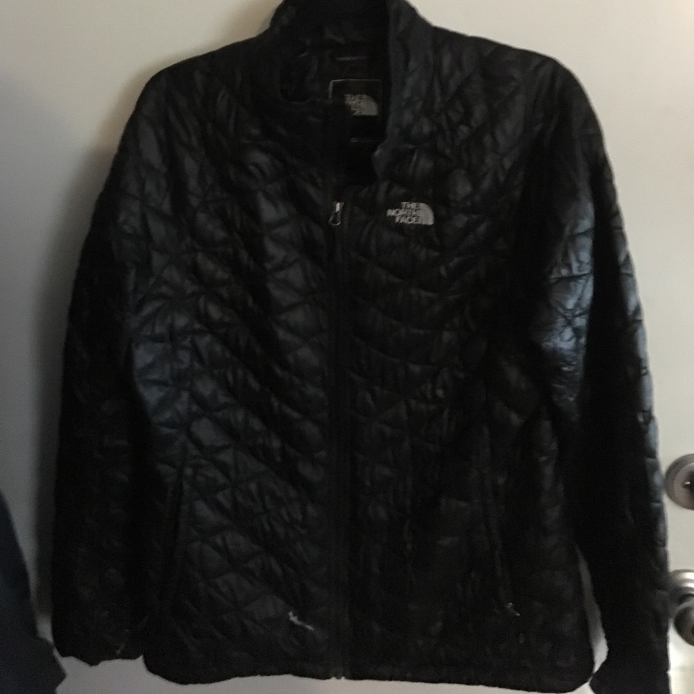 Deal for $200 The North Face lightweight puffer
