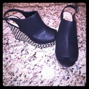 Women's open toe wedges