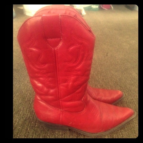 Shoes - Women's Vintage adorable red cowboy boots