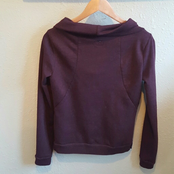 Cowl neck fleece sweatshirt - Picture 2 of 2