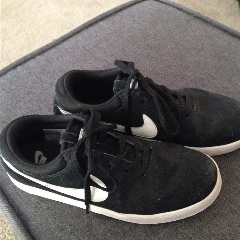 Boys nike shoes.