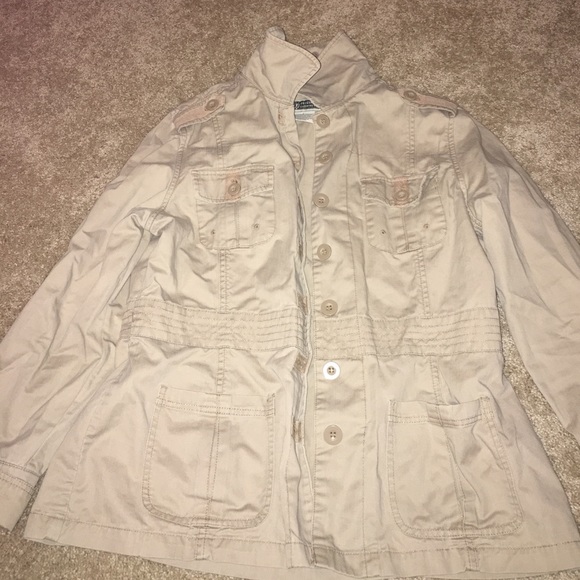 Women's jacket - Picture 2 of 4