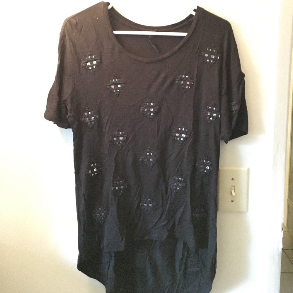Black tshirt with little mirror accents