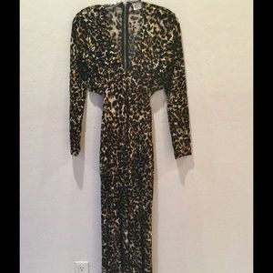 Long sleeve cutout leopard print maxi!!