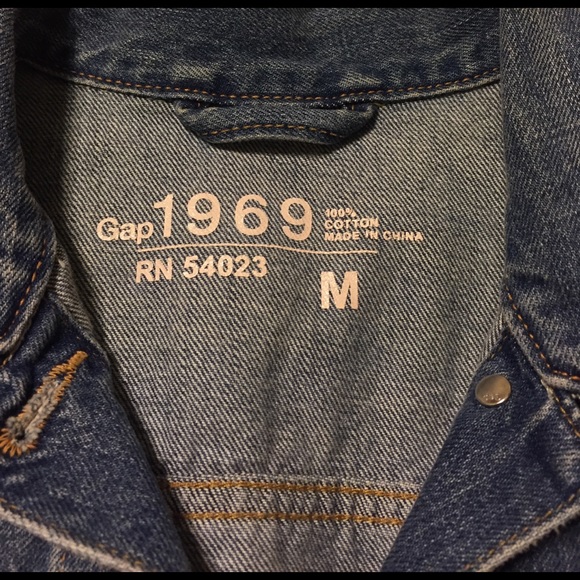 GAP denim jacket - Picture 2 of 4