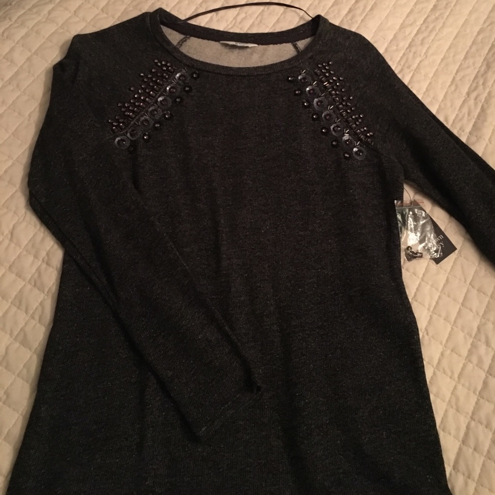 Crown & Ivy sweater