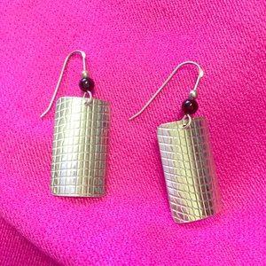 Dangle silver earrings