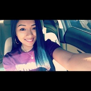 Meet your Posher, Monica