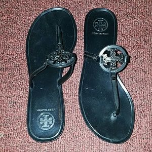 Toru burch sandals