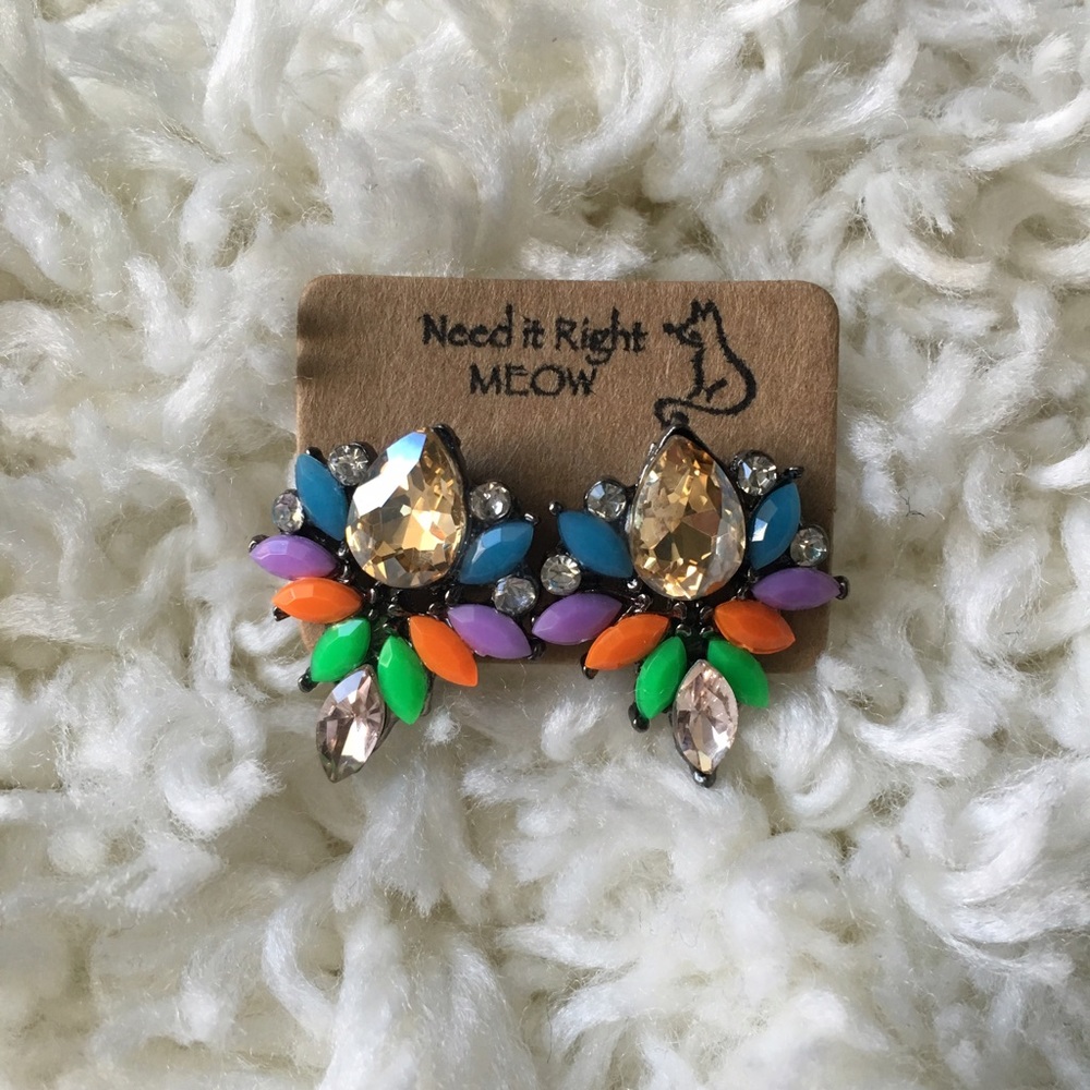 💜3 for $10💜Multi colored petal earrings