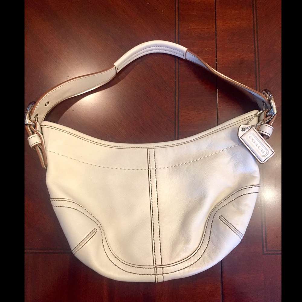 Leather coach purse off-white