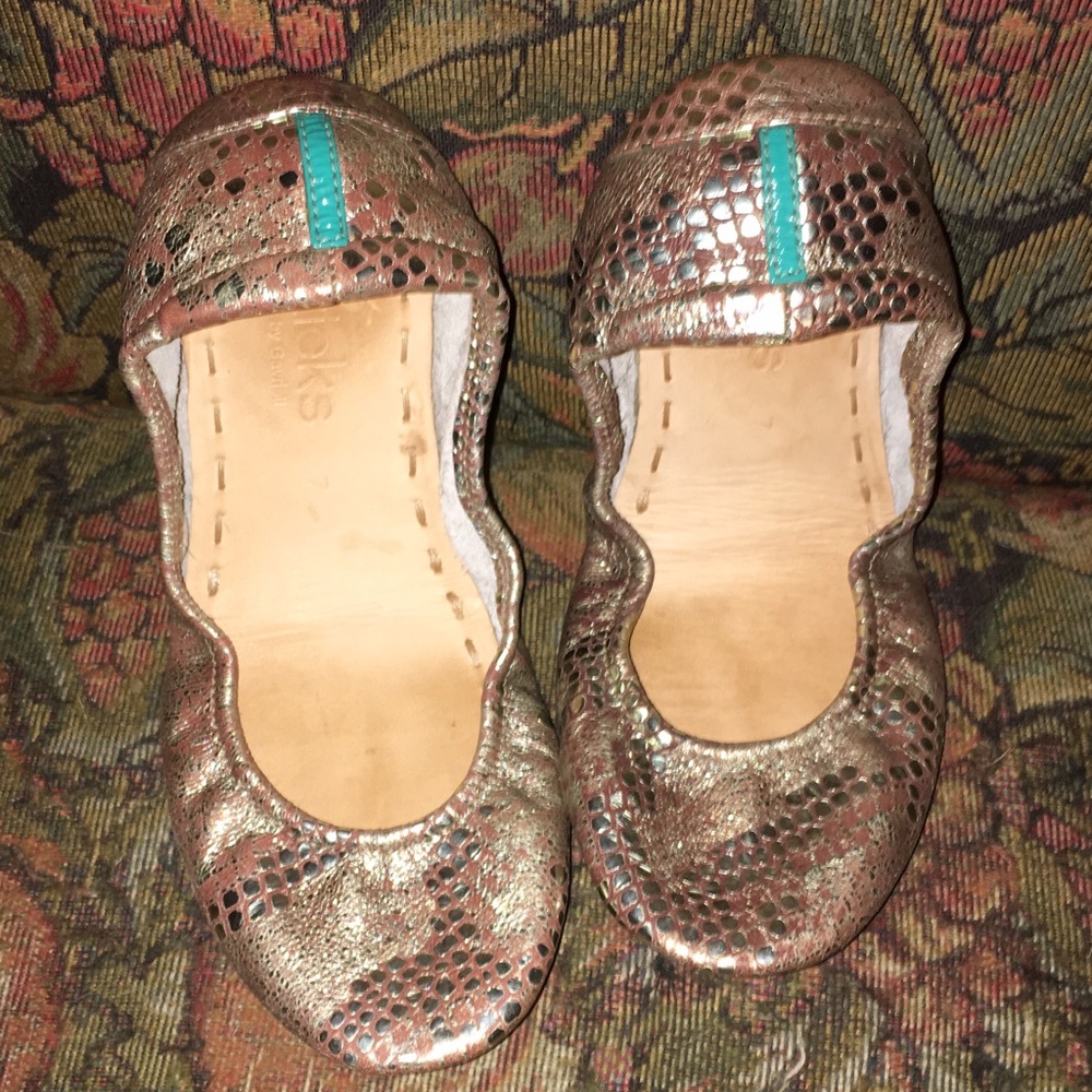 Wild Copper Tieks 7 EUC