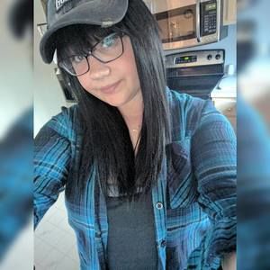 Meet your Posher, Brittney