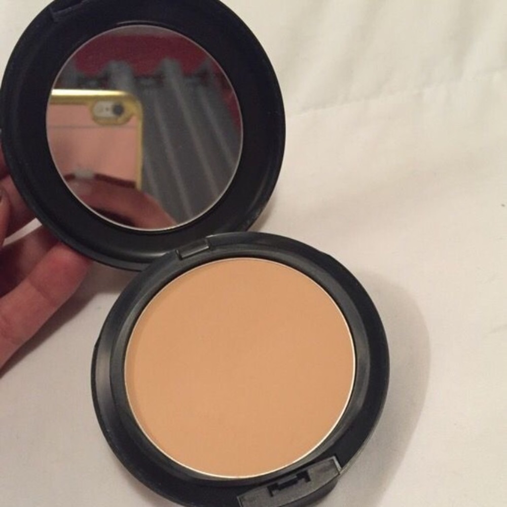 Studio fix powder