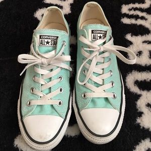 Mint Converse size men's 6 women's 8
