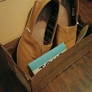 Cognac Canvas Toms