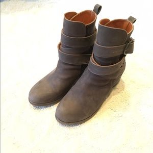 P. Monjo booties. Olive green/gray suede leather