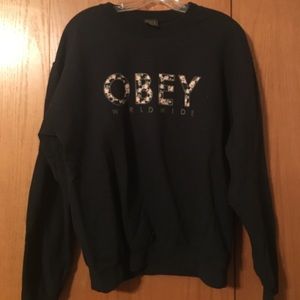 Obey sweater