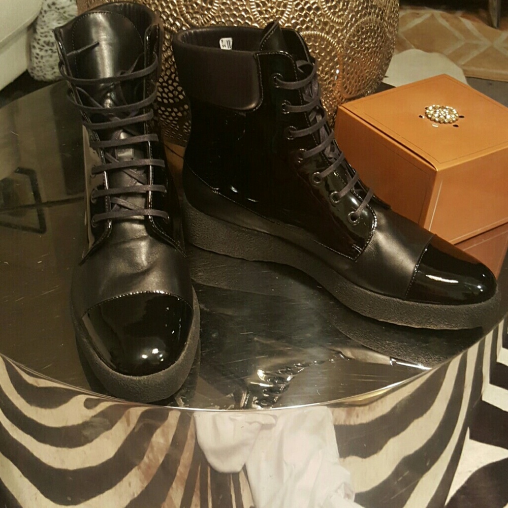 Robert Clergerie black booties
