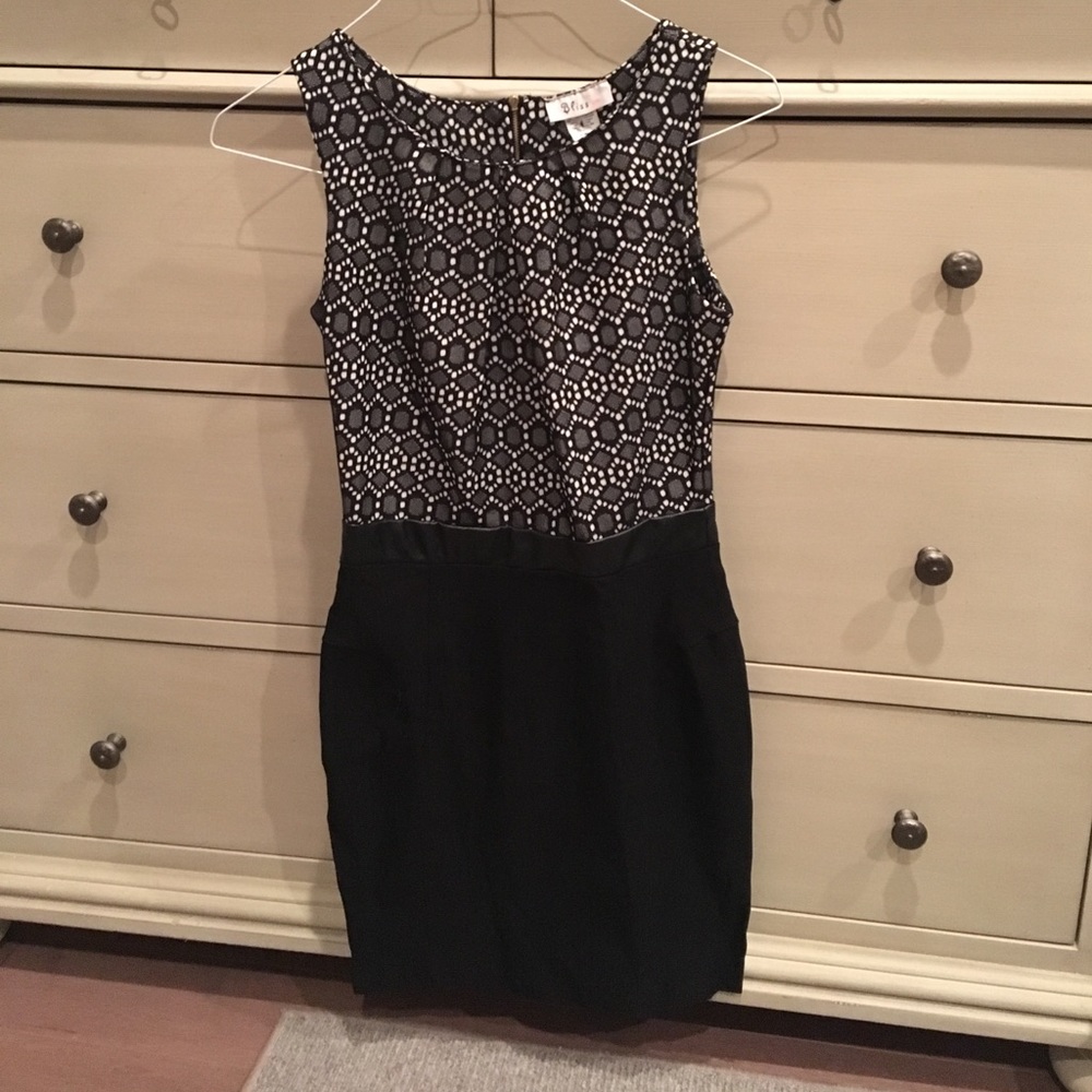 Black cocktail, Color block cocktail dress Size S