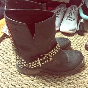 Steve Madden studded leather ankle boots