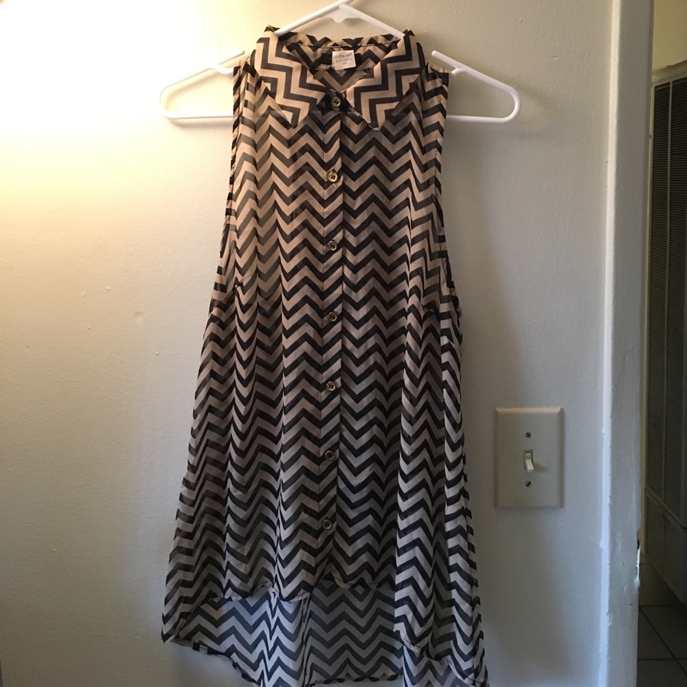 Chevron print top