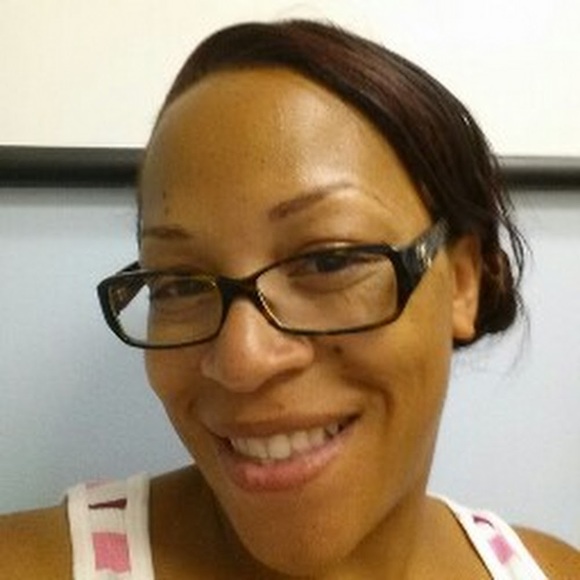 Meet your Posher, Kay - Picture 1 of 1