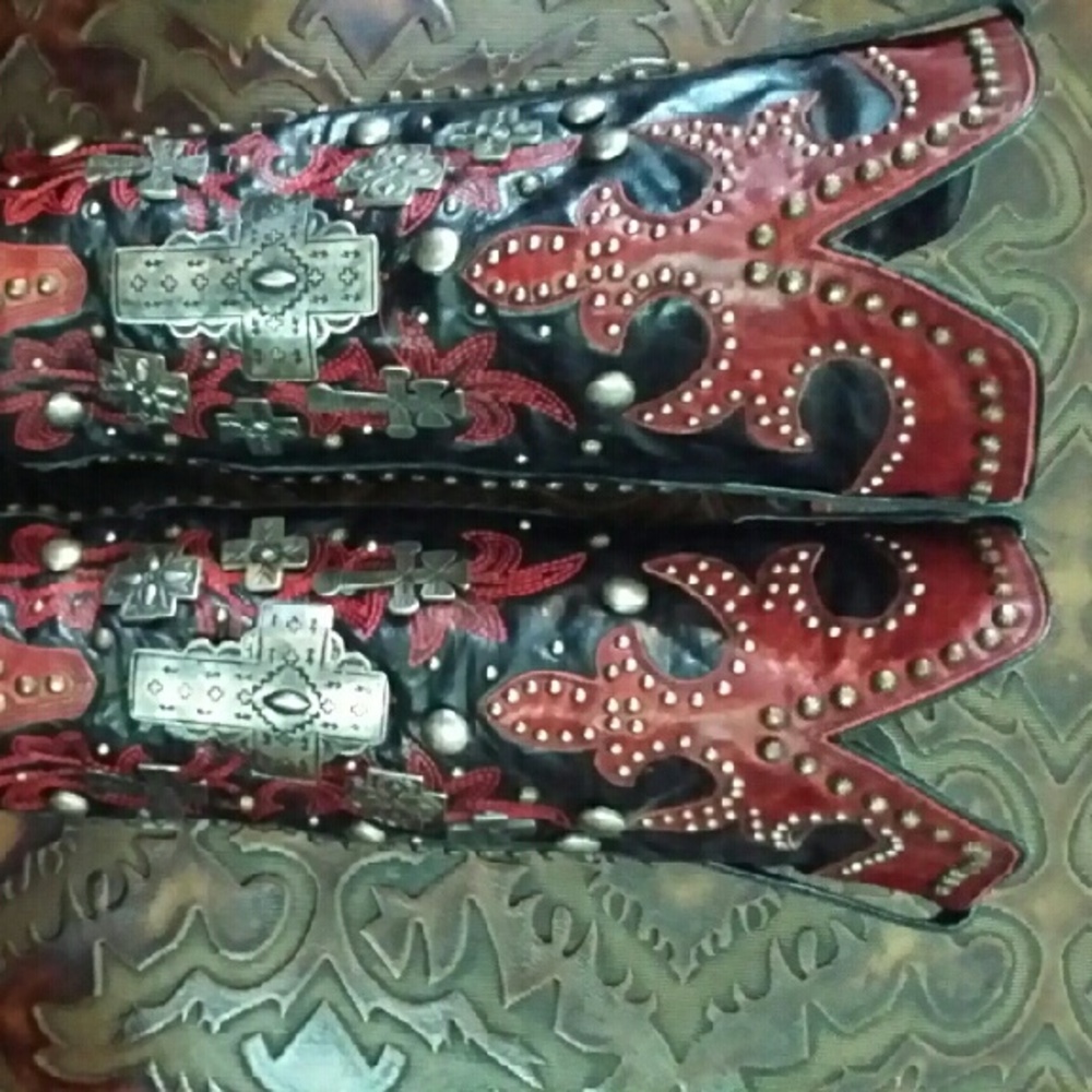 Lane for Double D Ranch Ammunition boots