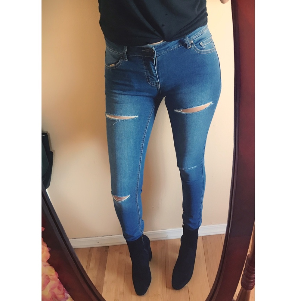 Knee Slit Denim Jeans