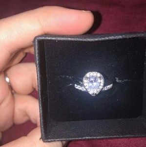 Engagement ring wedding set size 7