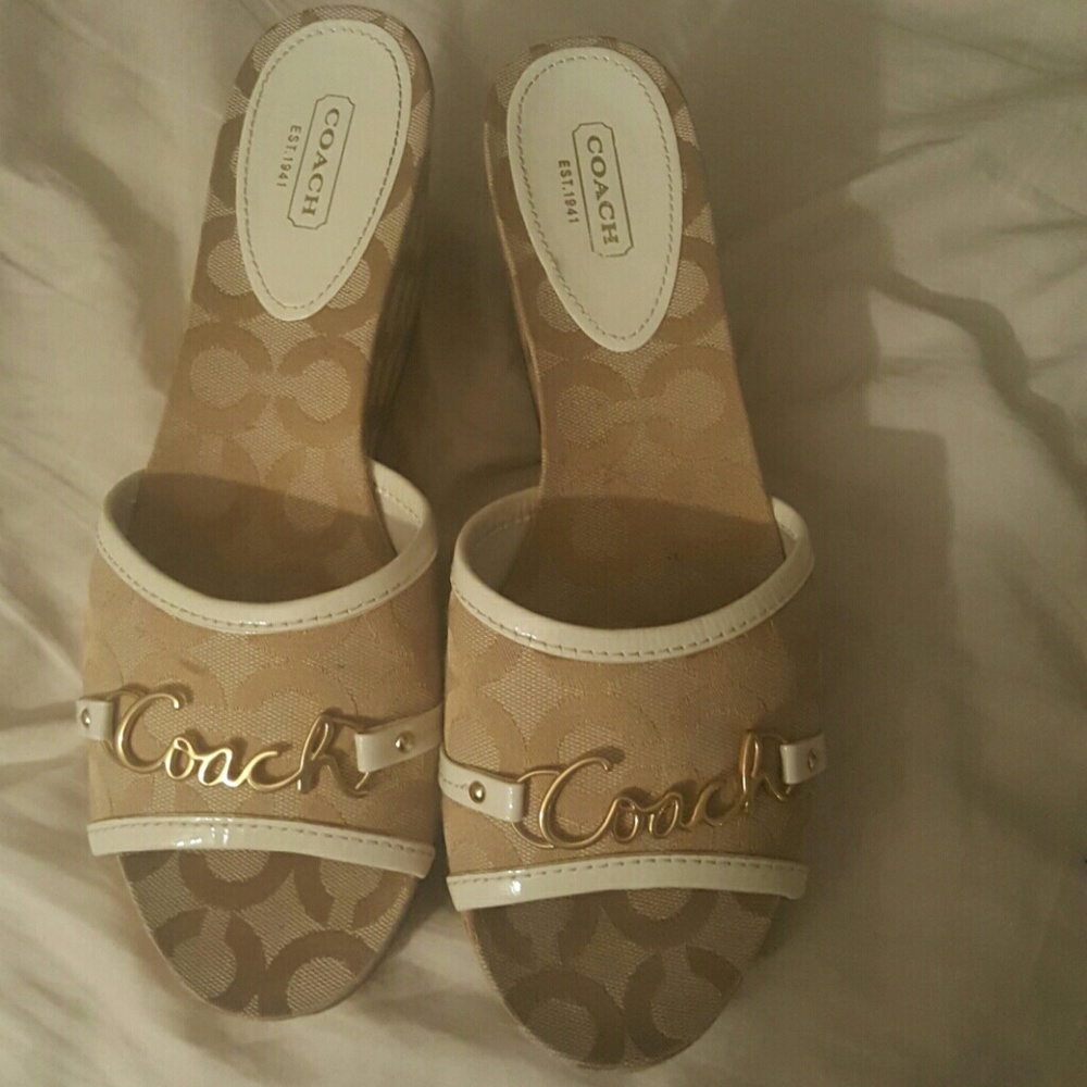 shoes - Picture 2 of 3
