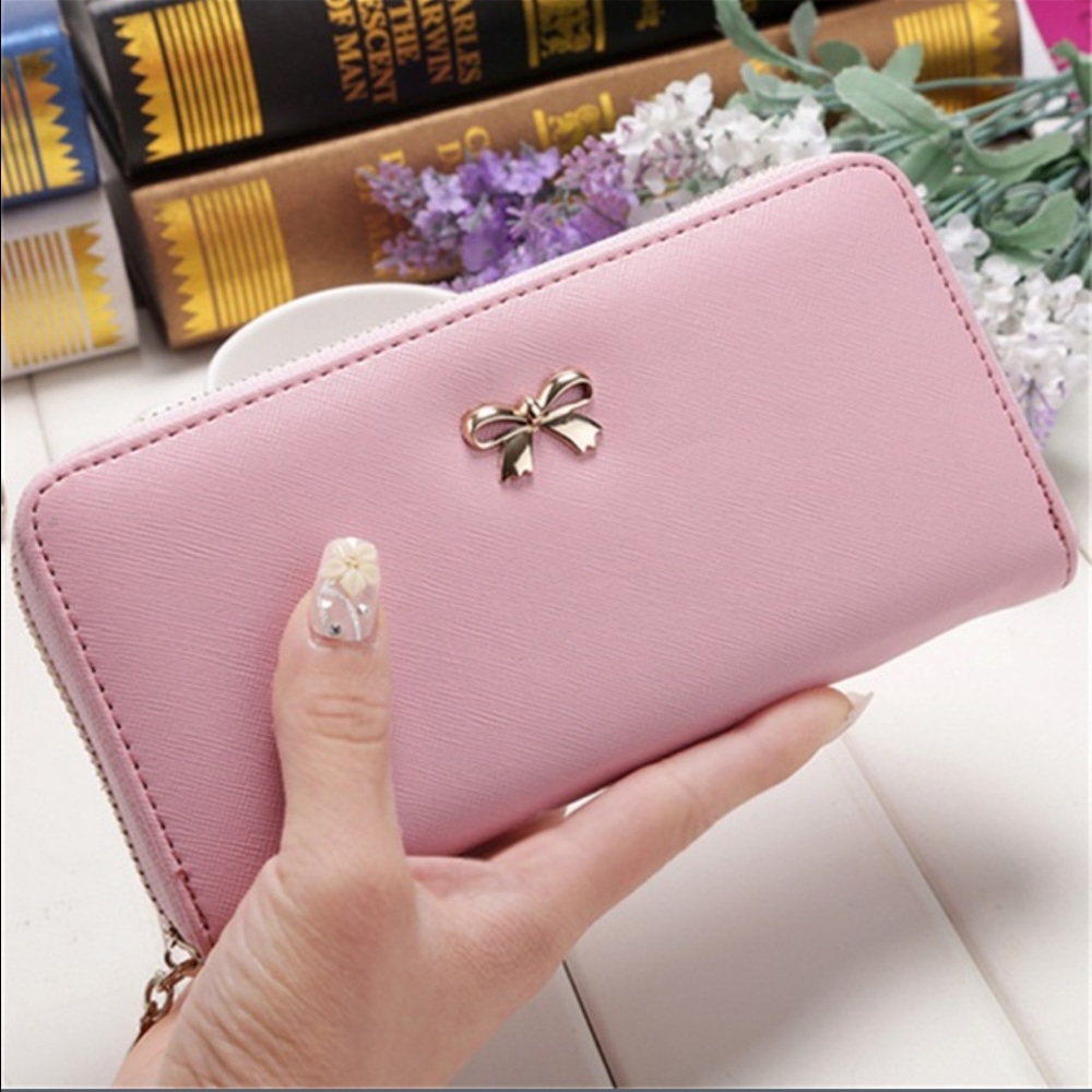 💜 SALE 💜 .........Ladies Wallet (Black or Pink) - Picture 2 of 7