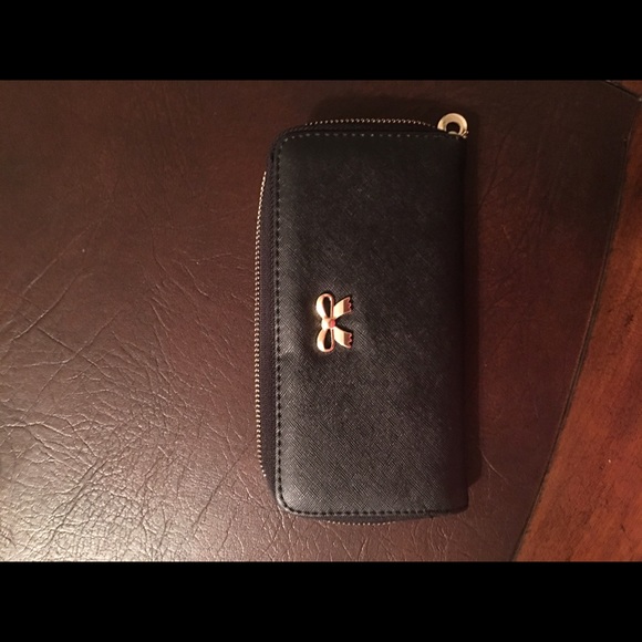 💜 SALE 💜 .........Ladies Wallet (Black or Pink) - Picture 7 of 7