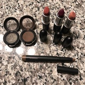 MAC Cosmetics Lipstick/Eyeshadow Make-Up Bundle