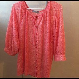 Cute red and white top!