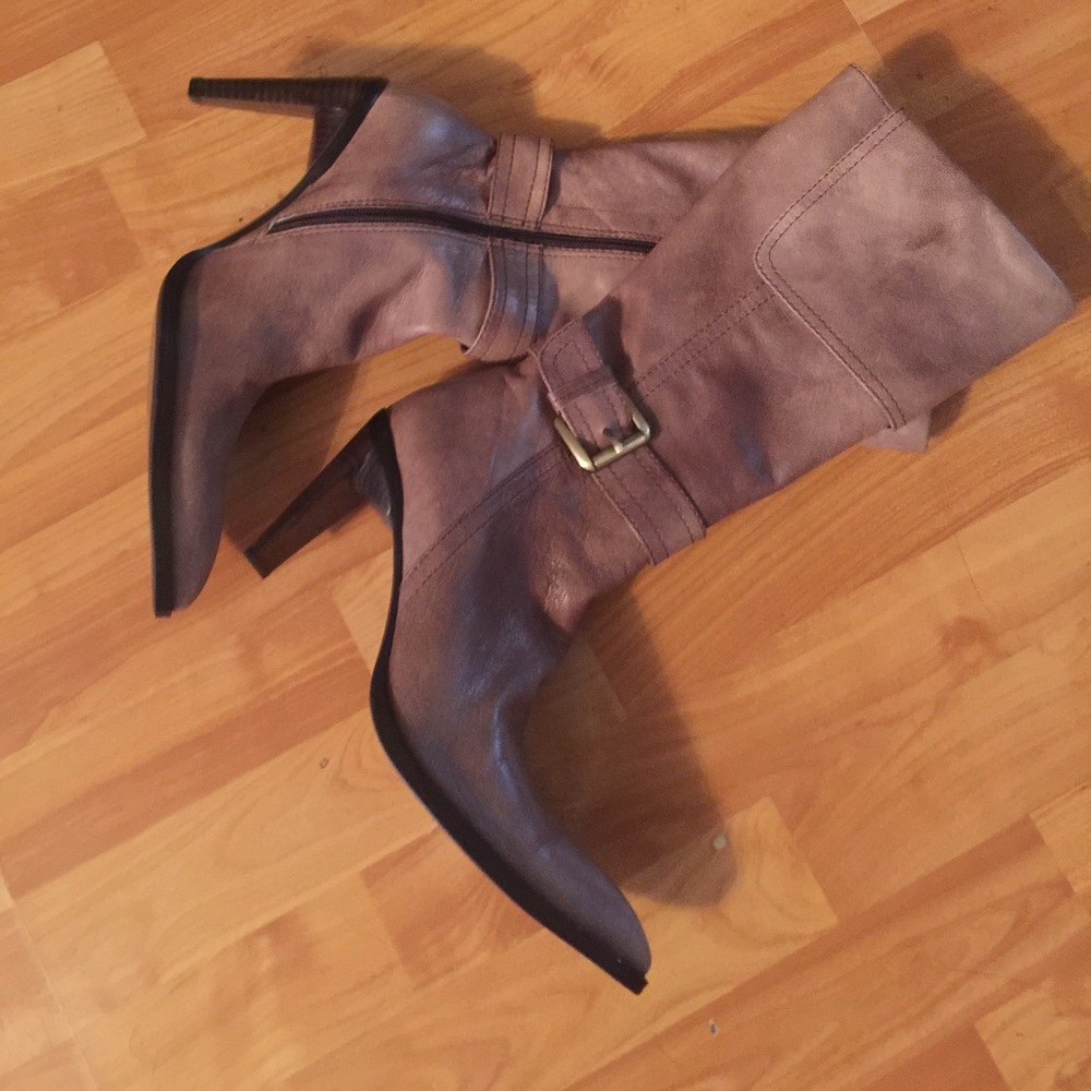 Italian Leather Western style boots 🇮🇹